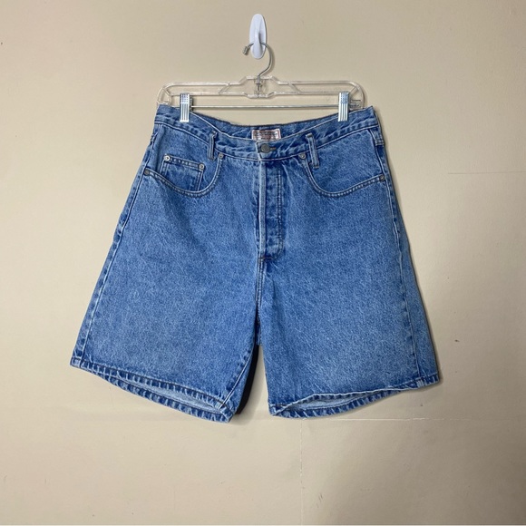 Vintage Guess Mom Denim Shorts Button Fly size-3 - Picture 1 of 6